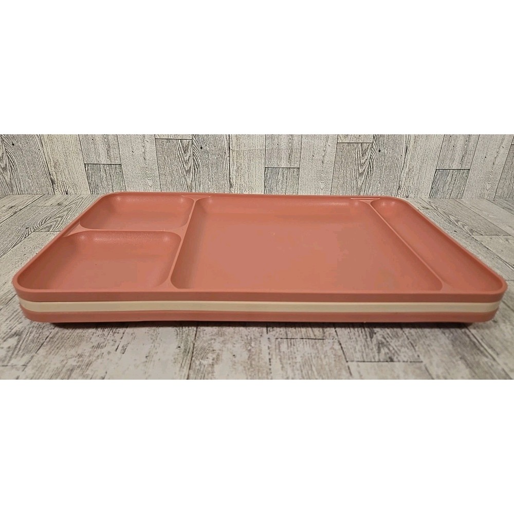 Tupperware Trays Beige Mauve Food Serving Cafeteria Kitchen Plastic Lot of 3